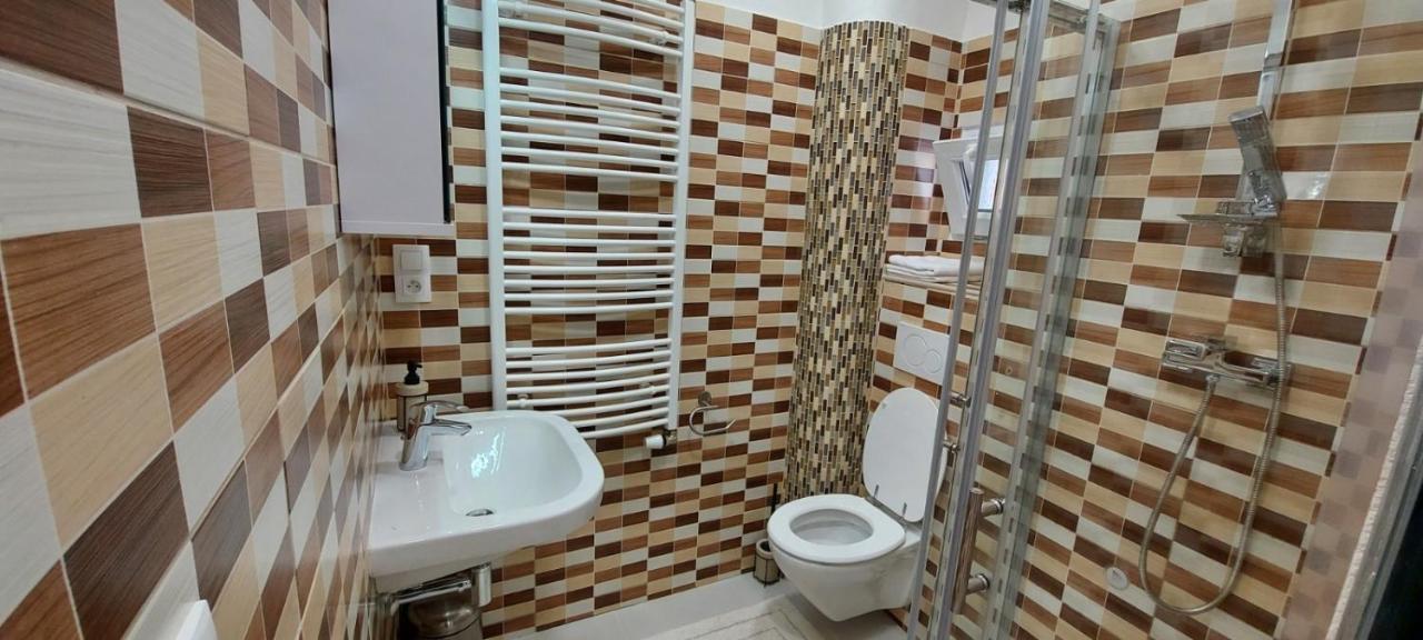 Apartment Krale Jiriho การ์โลวีวารี ภายนอก รูปภาพ