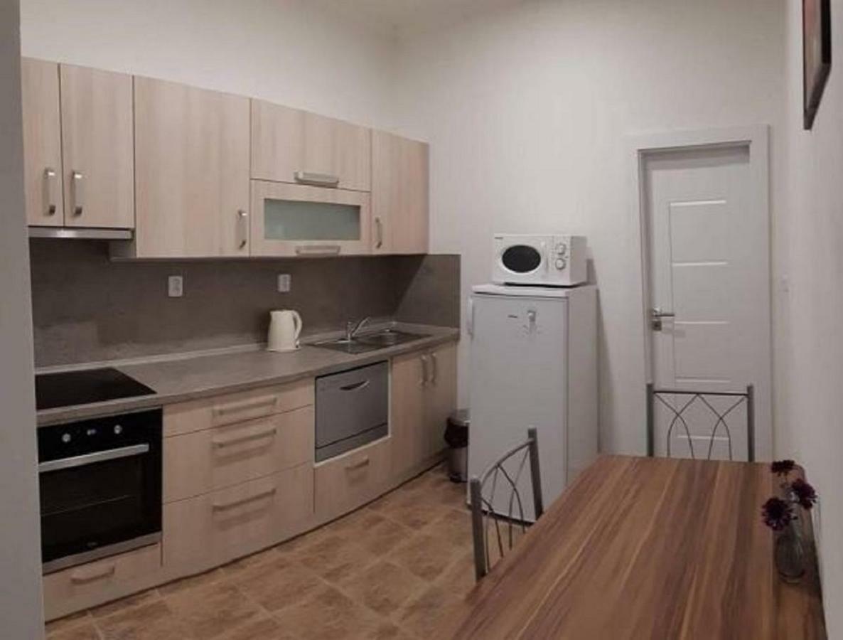 Apartment Krale Jiriho การ์โลวีวารี ภายนอก รูปภาพ